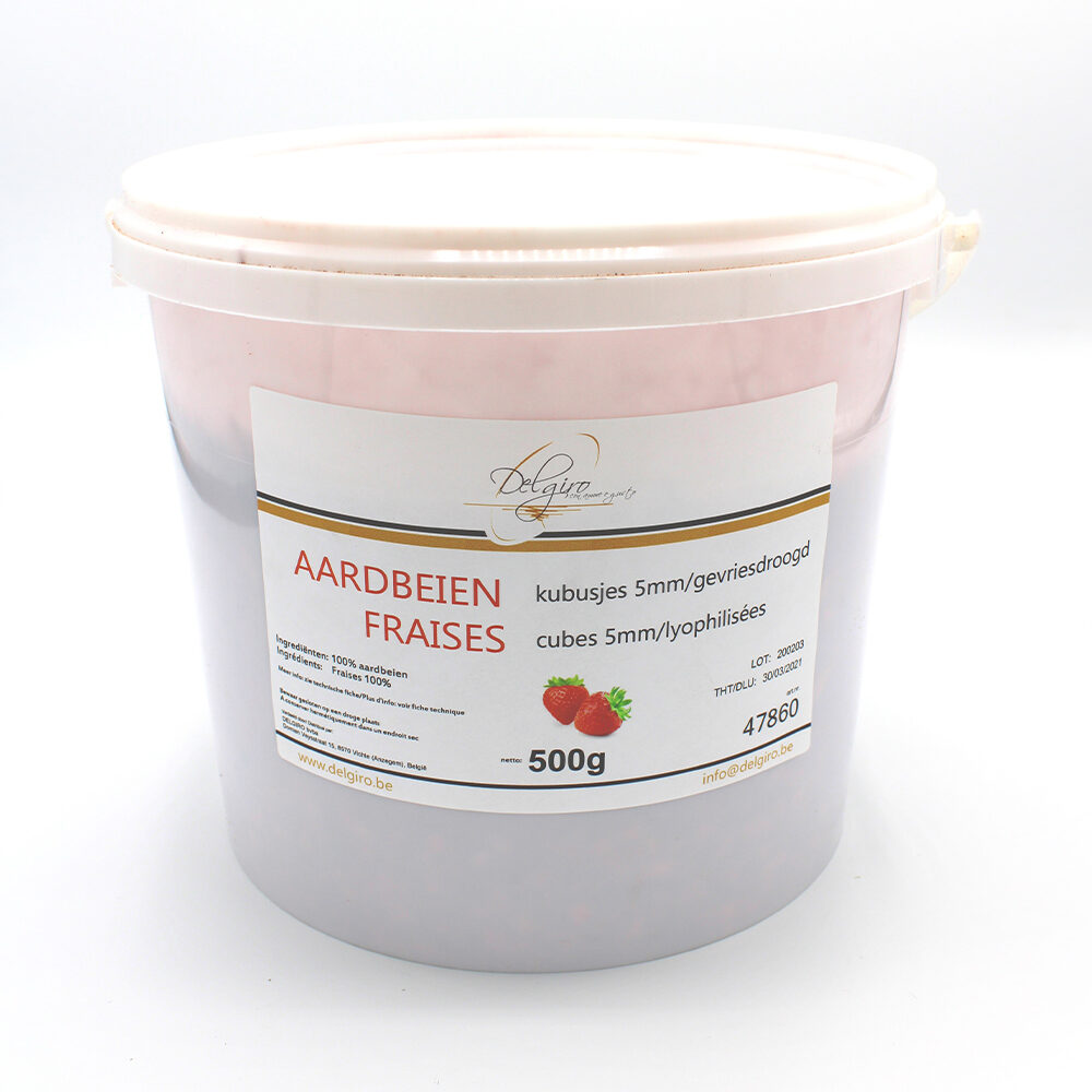 X500GR STRAWBERRY CUBES 2-5MM FREEZE-DRIED